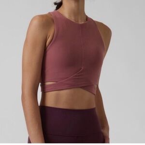 Athleta conscious cut out crop activewear bra top
